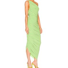 Norma Kamali Diana Gown Size Smalll Gemini Green **New With Tags** Pre-draped Green Ruched Dress, Green Dress For Gala, Green Ruched Dress For Gala, Green Floor-length Ruched Dress, Green Gala Midi Dress, Green Draped Dress For Gala, Green Pre-draped Ruched Dress, Green Pre-draped Cocktail Dress, Pre-draped Ruched Green Dress