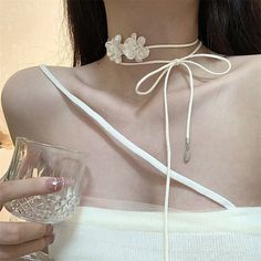 Material: Mixed Material Color: As Main Image Necklace Style: Korean Korean Style Accessories Cute, Flower Choker, Cute Birthday Gift, Cute Birthday, Necklace Women, White Party, Chain Necklaces, Rope Chain, Small Flowers