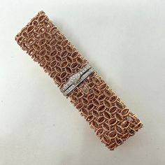 Roberto Coin 18K Rose Gold Mesh Bracelet with 27 Full Cut Diamonds (est. retail: $14,000) Designer = Roberto Coin Material = 18K Gold Gemstone = Diamond Condition = Excellent Class = Premier Location: Wilmette Item Number: 11405-1237 Item ID: 283162 Category: Bracelet Luxury Rose Gold Bracelet For Wedding, Luxury Rose Gold Bracelets For Wedding, Luxury Pink Gold Bracelet For Formal Occasions, Luxury Rose Gold Wedding Bracelets, Luxury Rose Gold Wedding Bracelet, Luxury Rose Gold Diamond Bracelet With Pave Setting, Rose Gold Diamond Bracelet With Pave Setting For Wedding, Rose Gold Pave Diamond Bracelet For Wedding, Luxury Rose Gold Diamond Party Bracelet