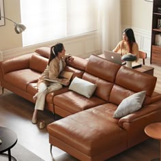 Leather Sectional Sofas Living Room, Leather Sofa Living Room Modern, Full Grain Leather Sofa, Italian Leather Sectional Sofa, Leather Couch Living Room, Brown Leather Couch Living Room, Adjustable Sofa, Organic Sofa, Living Room Vibes