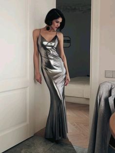 Get ready to turn heads in this timeless and elegant maxi combination dress. Feel beautiful inside & out with this sustainable pick made from pleasant-to-the-body shimmering fabric. Shop now 🛍 #fashion Silver Clothes, Combination Dresses, Strapless Dresses Short, Metallic Style, Silver Oak, Shiny Dresses, Satin Dress Long, Spaghetti Strap Maxi Dress, 2024 Fashion Trends