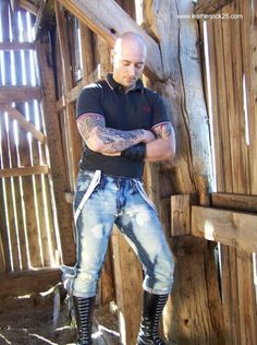 Skinheads Skin Jeans, Skinhead Boots, Black Tall Boots, Skinhead Fashion, Black Boots Men, Mens Leather Clothing, Rough Trade, Counter Culture, Macho Man