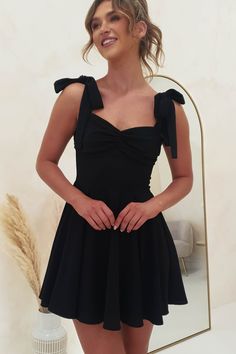 Amara Skater Mini Dress | Black Dresses Semi Formal For Teens, Hoco Dress Flowery, Black Dresses Semi Formal, Black Dress Banquet, Cute Black Formal Dresses, Casual But Fancy Dresses, Simple Semi Formal Dresses, Outfit Ideas For A Party Casual, Senior Portrait Dresses