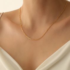 14k Gold Link Chain Necklace ,Paperclip Chain Necklace,Everyday Dainty Necklace 👀 ❤️Product Details ❤️Handmade / Handcrafted Fine Jewelry ❤️Metal:14K Gold Filled ❤️Chain Width: Approx. 3mm Colors: Silver Gold Rose Gold Other styles are available in our shop at https://www.etsy.com/shop/GoldPersonalized?ref=seller-platform-mcnav Please contact us if you have any questions or requests/ideas for our shop, we'd love to hear from you! Paperclip Necklace With Delicate Chain For Gift, Gold Paperclip Clavicle Chain Necklace, Delicate Gift Chain Necklace With Paperclip Chain, Dainty Formal Necklace With Paperclip Chain, Gold Chain Paperclip Necklace For Gifts, Elegant Paperclip Chain Necklace Gift, Gift Clavicle Chain Necklace With Paperclip Shape, Gift Paperclip Clavicle Chain Necklace, Dainty Gold Chain Necklace For Jewelry Making