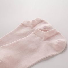 Free Shipping on orders $55+First Order 10 % OFF, CODE: DAISYSILKFREE Scrunchy or Eye Mask Gift on Orders $100+(No Code Needed) Silk Women Socks 80% silk+17% nylon+3% spandex One size Quality guaranteed, wonderfully comfortable, hassle-free Shopping. Exquisitely workmanship, and crafted from 100% silk for a luxurious feel, these silk socks are very popular for women. It feels so soft and comfortable against the skin. And the breathability, antibacterial, and skin-friendly properties make it is p Comfortable Soft Socks, Comfortable Beige Socks For Summer, Comfortable Beige Summer Socks, Non-slip Fitted Summer Socks, Non-slip No-show Socks For Summer, Non-slip No-show Summer Socks, Trendy Stretch Soft Socks, Comfortable Stretch Knee-high Soft Socks, Trendy Soft Stretch Socks