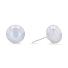 A beautiful alternative to the classic white, these gray freshwater pearls measures 9.5-10.0 millimeters and are set on 14 karat white gold posts. Diamonds Direct, Freshwater Pearl Drop Earrings, Akoya Pearls, Pearl Stud Earrings, Wire Earrings, Pearl Studs, Pearl Drop Earrings, Pearl Drop, Classic White