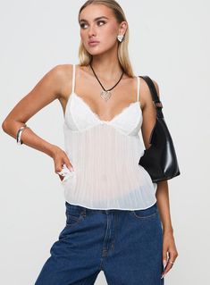 Zami Pleat Top White Backless Shirt, Vacation Clothes, Middle Age Fashion, Bow Decor, Summer Lace, Pleat Top, Streetwear Tops, Lace Patchwork, Summer Chic