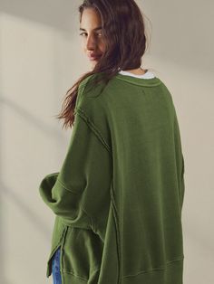 Cozy Cotton Sweater With Relaxed Fit, Soft Cotton Sweater For Fall, Fall Cotton Sweater With Soft Texture, Soft Texture Cotton Sweater For Fall, Solid Cotton Sweatshirt With Soft Texture, Comfy Long Sleeve Cotton Tops, Comfy Cotton Sweater For Layering, Soft Texture Cotton Sweatshirt, Green Relaxed Fit Cotton Sweatshirt