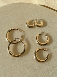 True Paradise Earring Set Gold Eco خواتم خطوبة, Hoop Earring Sets, Gold Ring Sets, Classy Jewelry, Jewelry Lookbook, Gold Sunglasses, Girly Jewelry, Buy Now Pay Later, Jewelry Inspo