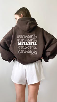 Sorority Sweatshirt Ideas, Delta Zeta Sweatshirt, Sorority Crewneck Designs, Sorority Merch Sweatshirt, Sorority Hoodie Design, Delta Zeta Merch, Sorority Merch Ideas Trendy, Sorority Sweatshirt Design