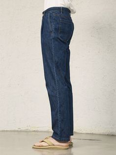 Editor's NotesA standard straight legged denim jeans featuring a one pleat detail at the front. - Straight fit- One pleat detail at the front- Leather logo patch in the back- Front and back pockets Measurements (in.)1/ / 2 / 3- Waist: 15.55 in. / 16.34 in. / 17.13 in.- Hip: 40.55 in. / 42.13 in. / 43.70 in.- Rise: 11.42 in. / 11.61 in. / 11.81 in.- Thigh: 25.2 in. / 25.98 in. / 26.77 in.- Hem: 14.86 in. / 15.35 in. / 15.75 in. - Length: 41.73 in. / 42.13 in. / 42.52 in. *Mode Classic Mid-rise Rigid Denim Bottoms, Medium Wash Tapered Leg Straight Fit Pants, Medium Wash Straight Fit Tapered Leg Pants, Medium Wash Straight Leg Jeans With Welt Pockets, Straight Leg Jeans With Welt Pockets In Medium Wash, Classic Medium Wash Rigid Denim Bottoms, Classic Medium Wash Bottoms With Welt Pockets, Dark Wash Denim Bottoms With Welt Pockets, Medium Wash Straight Hem Rigid Denim Pants