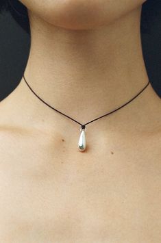 Droplet Choker Silver Necklace Designs, Pearl Drop Necklace, Silver Ring Designs, Sophie Buhai, Art Jewelry Contemporary, Art Nouveau Jewelry, Lovely Jewellery, Fine Earrings, Jewelry Inspo