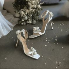 Display Shoe With Minimal Signs Of Handling. Adjustable Ankle Strap, Crystal Embellished, Open Toe. White Heels For Summer Gala, White Summer Heels For Gala, White Heels With Padded Heel For Gala, Feminine Open Toe Wedding Shoes With Wrapped Heel, White Open Toe Wedding Shoes For Gala, Summer Wedding Shoes With Wrapped Heel For Gala, Elegant Embellished Wedding Shoes For Summer, White Open Heel Gala Heels, Spring Gala Heels With Single Toe Strap