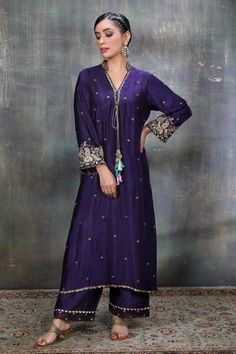 Shop for Niti Bothra Purple Silk Resham Embroidered Kurta And Palazzo Set for Women Online at Aza Fashions Kurta And Palazzo, Palazzo Set, Embroidered Neckline, Purple Silk, Silk Embroidery, Fabric Silk, Indian Designer Wear, Kurta Set, Unique Dresses