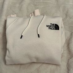 North Face Excellent Condition Never Worn North Face Hoodie Women, Cream Everyday Sweatshirt With Drawstring Hood, Everyday Cream Sweatshirt With Drawstring Hood, Cream Hooded Sweatshirt With Letter Print, Comfy White Fleece Hoodie, White Comfy Hooded Hoodie, Cream Casual Hoodie With Cozy Fit, Cream Casual Cozy Fit Hoodie, Casual Cozy Fit Cream Hoodie