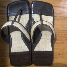 Brand New Never Worn Leather Flip Flops With Round Toe For Vacation, Casual Leather Flip Flops With Woven Sole, Leather Flip Flops For Vacation, Leather Flat Flip Flops For Beach Season, Leather Slip-on Sandals For Summer Outings, Leather Open Toe Flip Flops For Summer, Brown Round Toe Flip Flops For Outings, Leather Open Toe Flip Flops For Summer Outings, Leather Flip Flops For Summer Outings