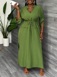 Army Green Outfit, Green Outfits For Women, Materials Gown Style, Curvy Casual Outfits, African Fabric Dress, Sukienki Plus Size, Stylish Maternity Outfits, Vestido Plus Size, Solid Green