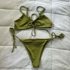 This Bikini Has Adjustable Straps! Brand New Just Did Not Fit Me! Green Strappy Summer Swimwear, Stencil Outline, Clothes Wishlist, Tattoo Stencil Outline, Tattoo Stencil, Summer Ideas, Womens Swim, Bathing Suits, New Color