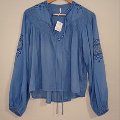 Free People Balloon Sleeve Peasant Embroidered Top Size Xs Nwt Spring, Summer, Hippie, Boho, Comfy, Effortless, Feminine, Prairie, Peasant Embroidered Bohemian Peasant Top With Relaxed Fit, Bohemian Embroidered Relaxed Fit Peasant Top, Bohemian Embroidered Peasant Top With Relaxed Fit, Bohemian Embroidered Long Sleeve Top In Relaxed Fit, Long Sleeve Cotton Top With Tonal Embroidery, Bohemian Embroidered Top With Long Sleeves, Bohemian Tops With Embroidered Hem And Relaxed Fit, Blue Bohemian Cotton Tops, Bohemian Tops With Embroidered Hem In Relaxed Fit