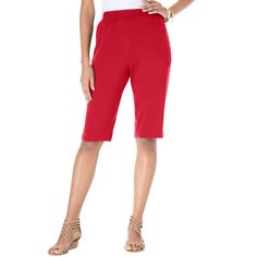 These longer-length shorts are a seasonal must-have made with a relaxed fit that's perfect for everyday wear. Plus Size Soft, Womens Summer Shorts, Plus Size Petite, Cotton Linen Pants, Effortless Outfit, Bermuda Short, Current Fashion, Plus Size Summer, Current Fashion Trends