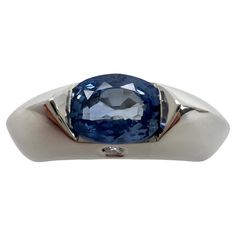 Vintage Piaget Blue Sapphire & Diamond 18k White Gold Ring. Stunning white gold PIAGET ring set with a beautiful oval cut sapphire with a fine vivid blue colour, very good cut and good clarity. Some small inclusions in the stone but still a fine piece. Also has one small diamond set into the side of the ring. Fine jewellery houses like PIAGET only use the finest of gemstones in their jewellery. The ring is signed PIAGET, 750 and with Swiss hallmark. Ring size UK L - EU 52 - US 5.5 - Resizing is Piaget Ring, Aura Blue, Eternity Ring Set, Gold Ring Vintage, Filigree Ring Gold, Stone Colour, Pink Sapphire Ring, Blue Sapphire Diamond, Etsy Gold Ring