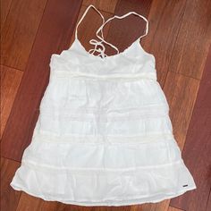 Hollister Women’s Camisole Top, Size M. New With Tags. Light And Airy, Great For Summer! Sleeveless Lace Camisole For Vacation, Summer Cami Tank Top With Delicate Straps, White Camisole With Adjustable Straps For Vacation, Cotton Tank Top With Spaghetti Straps And Lace, Cotton Lace Tank Top With Spaghetti Straps, White Camisole With Adjustable Straps For Day Out, White Summer Camisole, Lace Top Sleeveless Camisole For Beach, White Camisole Tank For Vacation