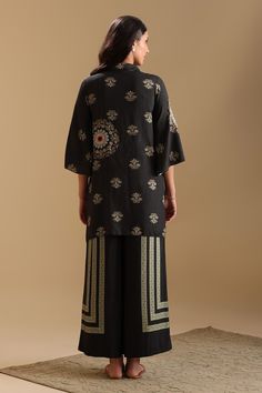 Black cotton silk kurta with floral mandala prints and sequin embellishments. Paired with a pant with printed panels. - Aza Fashions Jayanti Reddy, Rohit Bal, Pant For Women, Floral Mandala, Silk Kurta, Tarun Tahiliani, Mandala Print, Kurta With Pants, Pants Pattern