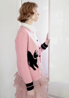 <Size>

 *Unit: cm 







 size

  bust

 Sleeve Length 

 Length 











 F 

 96

 56 

 56 













 <Material> 



 45% Acrylic

 28% nylon

 20% polyester

 Alpaca 7% 







 ＜Model wearing＞



 Wearing size



 F size




 Model Dimensions



 Height: 168cm

 Bust: 84cm

 Waist: 62cm

 Hips: 88cm Feminine Pink Long Sleeve Cardigan, Cute Pink Winter Cardigan, Pink Crew Neck Cardigan For Fall, Pink Fitted Long Sleeve Cardigan, Fitted Long Sleeve Pink Cardigan, Fitted Pink Cardigan For Winter, Cute Pink Sweater For Fall, Cute Fitted Pink Sweater, Pink Fitted Crew Neck Cardigan