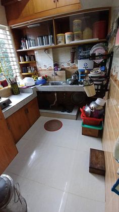 the kitchen is clean and ready to be used for cooking or baking, as well as other things