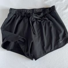 Nike Athletic Shorts Spandex Underneath Size Medium Black Nwot Black Stretch Nike Bottoms, Nike Black Stretch Bottoms, Running Fits, Black Nike Pros, Nike Tempo Shorts, Nike Basketball Shorts, Nike Athletic Shorts, Nike Dri Fit Shorts, Workout Outfits