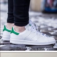 Adidas Stan Smith Green Trainer Sneaker Classic Low-top Sneakers For School, White Sneakers For School In Spring, White Sneakers For Spring School Season, Classic Lace-up School Sneakers, White Spring Sneakers For School, Classic Lace-up Sneakers For School, Adidas Casual Sneakers For School, Comfortable White Sneakers For School, Classic White Sneakers For School