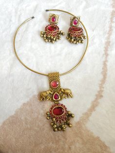 Brass alloy rajwadi polish Hasli Necklace, Saree Dress, Vintage Bags, Ring Bracelet, Earring Necklace, Necklace Set, Jewelry Sales, Gift Set, Gold Jewelry