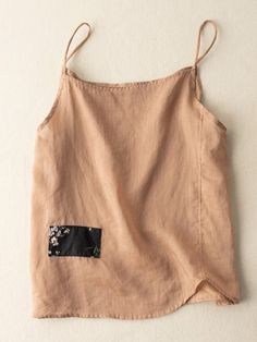 Casual Linen Beach Vest, Sleeveless Linen Summer Vest, Beige Cotton Sleeveless Tank Top, Beige Sleeveless Cotton Tank Top, Linen Sleeveless Tank Top For Vacation, Sleeveless Linen Tank Top For Vacation, Spring Linen Beach Vest, Casual Linen Tank Vest, Brown Sleeveless Linen Top