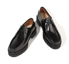 Firenze Atelier Men's Black Leather Moccasin Moc Toe Oxford Derby W/ Vibram Sole | eBay Oxford Style, Italian Shoes, Poses Reference, Human Poses Reference, Leather Moccasins, Human Poses, Mens Black Leather, Derby Shoes, Cow Leather