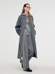 -Wool blend -With belt -Soft and comfortable Step into luxury with this double-faced overcoat, where elegance meets comfort. The soft texture of alpaca fiber combined with the warmth of wool creates a garment that is both stylish and cozy. Its unique design features a practical belt for adjustable fit, ensuring you look your best while feeling at ease in any setting. It is more than just an outfit; it’s an experience.Alpaca Wool Women Overcoat With Knit BeltGoodsNo: 1CDJ6N0A0• Fit Type: Fit• Ela Chic Cashmere Sweater Coat For Winter, Cashmere Long Sweater Coat For Fall, Fall Cashmere Long Sweater Coat, Long Cashmere Sweater Coat For Fall, Chic Long Cashmere Outerwear, Luxury Long Wool Outerwear, Long Cashmere Sweater Coat For Work, Chic Long Cashmere Coat, Luxury Gray Wool Outerwear