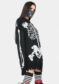 Oversized Distressed Winter Sweater, Oversized Distressed Sweater For Winter, Oversized Punk Sweater For Fall, Oversized Grunge Sweater For Fall, Distressed Grunge Sweater For Streetwear, Oversized Long Sleeve Sweatshirt With Skull Print, Oversized Long-sleeve Sweatshirt With Skull Print, Edgy Oversized Halloween Sweater, Edgy Oversized Sweater For Halloween