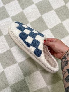 Get ready to cozily strut around your home in these Periwinkle Checkered Slippers! Whether you're lounging or running errands, their ultra soft and cozy feel will keep your feet happy all year round. Available in sizes 7 to 10. These slippers run very TRUE TO SIZE.If you are between sizes, I recommend sizing up!For reference: I wear a 7.5 and the 8 fit me perfectly! Cozy Indoor Slippers, Cozy Comfortable Indoor Slippers, Super Soft Slippers For Winter Lounging, Comfortable Super Soft Indoor Slippers, Super Soft Slippers For Lounging In Winter, Super Soft Winter Slippers For Lounging, Casual Soft Texture Slippers For Loungewear, Winter Super Soft Slippers For Lounging, Cozy Round Toe Slippers For Loungewear