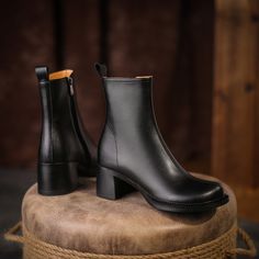 These round-toe ankle boots are just cute. Unlike traditional round toe shoes that make you look clumsy. these toes are with beautiful silhouette and make you look slim. Upper: Genuine Leather Shaft: Genuine Leather Lining: Genuine Leather/Short Plush Outsole: Rubber Toe Shape: Round Toe Closure: Zip Heel: Low chunky heel. 5cm is_handmade: Yes Trendy Round Toe Heeled Boots Medium Width, Trendy Heeled Boots With Round Toe, Winter Platform Boots With Reinforced Heel, Trendy Medium Width Heeled Boots With Round Toe, Trendy Almond Toe Winter Boots, Fall Round Toe Heeled Boots With Padded Ankle, Elegant Platform Booties With Round Toe, Platform Boots With Medium Width And Round Toe, Winter High Ankle Chelsea Boots With Stacked Heel