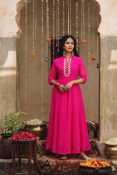 Pink Anarkali Kurta For Transitional Season, Pink Anarkali Kurta For Seasonal Transition, Transitional Pink Georgette Anarkali Set, Pink Dori Work Kurta For Reception, Pink Kurta With Dori Work For Reception, Transitional Pink Dress With Cutdana, Pink Anarkali Kurta With Mirror Work, Pink Anarkali Kurta For Navratri, Pink Reception Kurta With Pallu