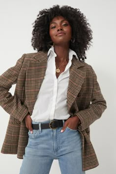 Houndstooth Wool Tweed Kensington Coat Tweed Blazer Outfit Women, Tweed Blazer Outfit, Style Anglais, Jacket Outfit Women, Professional Outfits Women, Fall Capsule Wardrobe