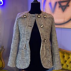 Red Valentino Navy Houndstooth Blazer Beautiful Tweed Blazer In Navy And White Houndstooth Print With Gold Threading Detail. Black Buttons With Signature White Bows On Each Button. Top Half Lined In Navy Blue. Made In Italy 97% Cotton 3% Polyester Dry Clean Only Size Small Pit To Pit 17” Length 24 1/2” Sleeve 23 1/2” Waist 15” In Excellent Condition Chic Gingham Fitted Outerwear, Chic Fitted Gingham Outerwear, Valentino Jacket, Houndstooth Blazer, White Houndstooth, Button Top, White Bow, Tweed Blazer, Red Valentino