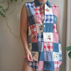 Vintage 90s Dead Stock (Tag Still Attached)Cambridge County Store Plaid Pattern And Flowers Patchwork Front Sleeveless Buttons Down Shirt. Wash Denim At Back. Tag Size S ( Fit Like M See Measurements) . Perfect Condition. Measurements Approximately Laid Flat Shoulder To Shoulder 13 1/2" Pit To Pit 19" Length 29" T0003 Summer Sleeveless Vest With Patchwork, Casual Sleeveless Patchwork Top, Casual Sleeveless Patchwork Vest, Sleeveless Patchwork Vest For Summer, Summer Sleeveless Patchwork Vest, Sleeveless Cotton Tank Top With Patchwork, Casual Cotton Patchwork Vest, Sleeveless Patchwork Tops For Spring, Spring Sleeveless Patchwork Tops