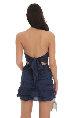 Strapless Satin Ruched Bodycon Dress in Navy | LUCY IN THE SKY Semi Formal Dance, Dance Dress Ideas, Navy Blue Mini Dress, Strapless Dresses Short, Formal Dance, Lucy In The Sky, Square Neck Dress, Winter Formal, Ruched Bodycon Dress