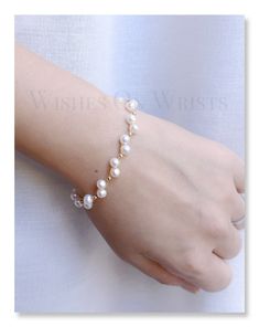 Natural Freshwater Pearl Bracelet Adjustable Dainty Wedding - Etsy Luxury Pearl Chain Beaded Bracelets For Wedding, Wedding Jewelry Ideas For Bride Bracelet, Bracelet Ideas Elegant, Cheap Pearl Bracelet Gift, Pearl And Seed Bead Bracelet, Handmade Pearl Bracelets, Elegant Adjustable Bridesmaid Bracelets, Aesthetic Pearl Bracelet, Elegant Bridesmaid Bracelets