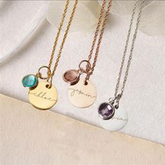 ★This personalized necklace combines the elegance of a birthstone with the sentimentality of a customized tag. The birthstone adds a touch of personalization, representing the recipient's birth month or a significant date. The circular tag can be delicately engraved with the recipient's name, making it truly unique and special. ★Crafted from durable titanium steel, this necklace is not only beautiful but also long-lasting. The silver, gold, and rose gold color options provide flexibility to suit different personal styles. ★Whether it's a heartfelt gift for a beloved mother, a meaningful token of friendship for a best friend, or a romantic gesture for a girlfriend, this personalized necklace is sure to make a memorable and cherished present. Necklace Detail : Necklace Length :17.7inch Penda Birthstone Charm Necklaces With Round Pendant, May Birthstone Pendant Charm Necklace As Gift For Her, Elegant Engraved May Birthstone Necklace, Birthstone Nameplate Jewelry As Gift, May Birthstone Charm Necklace For Mom With Round Pendant, Personalized Dainty Necklace With May Birthstone, Birthstone Pendant Necklace With Charms As Gift, Handmade Charm Necklaces With May Birthstone, May Birthstone Charms Necklace As Gift