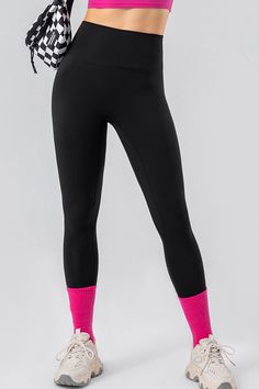 Are you tired of leggings that slide down during workouts or lack the support you need? Many women struggle with finding activewear that combines comfort, style, and functionality. Our High Waist Wide Waistband Active Leggings are specifically designed to address these common issues, ensuring you can focus on your workout without distractions. These leggings feature a high waist and wide waistband that offer ultimate support and coverage, preventing any unwanted slipping or rolling. Made from a Staying Active, Maxi Dress Formal, Active Leggings, Short Leggings, Active Wear Leggings, Wide Waistband, Sweaters Knitwear, Basic Style, High Waisted Leggings