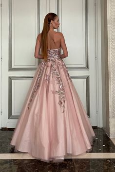 Description Pink Ballgown, Long dress Sleeveless Sweetheart neckline Strapless Tulle, Taffeta, Beading Dry Clean Evening Dress Made in Spain 23-06