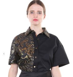 Asymmetric gold foil gold button shirt Model is 5 ft 10 in. Wearing an S/M62323ETD Masculine Shirts, Black And Gold Shirt, Black Button Up Shirt, Gold Shirt, Gold Outfit, Shirt Model, Fashion Board, Black Button, Gold Buttons