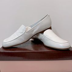 Brand New With Box Gorgeous Shoes! Very Dressy! Comfortable And Soft! No Flaws Never Worn Antonio Melani Size 7.5 Narrow True White Cream Color Sole True To Size, But Narrow They Are Not Marked As Narrow But They Fit Like Narrow. I Am 7.5 Regular And They Fit But Very Tide. Softest Lamb Skin Leather You Can Imagine About 0.5” Heel Reasonable Offers Are Welcome Smoke Free Home Next Day Shipping White Loafers, Antonio Melani, Gorgeous Shoes, White Cream, Cream White, Flat Shoes Women, Cream Color, Loafer Flats, Loafers