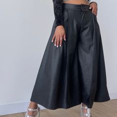 Leather Pants Women's Leather Pants, Leather Culottes, Leather Pants Black, Leather Pants Women, Pants Black, Black Pants, Leather Women, Pant Jumpsuit, Leather Pants